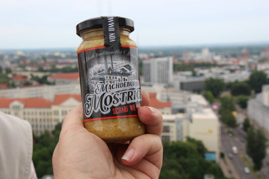 Machdeburjer Mostrich  "Scharf wie Hulle"